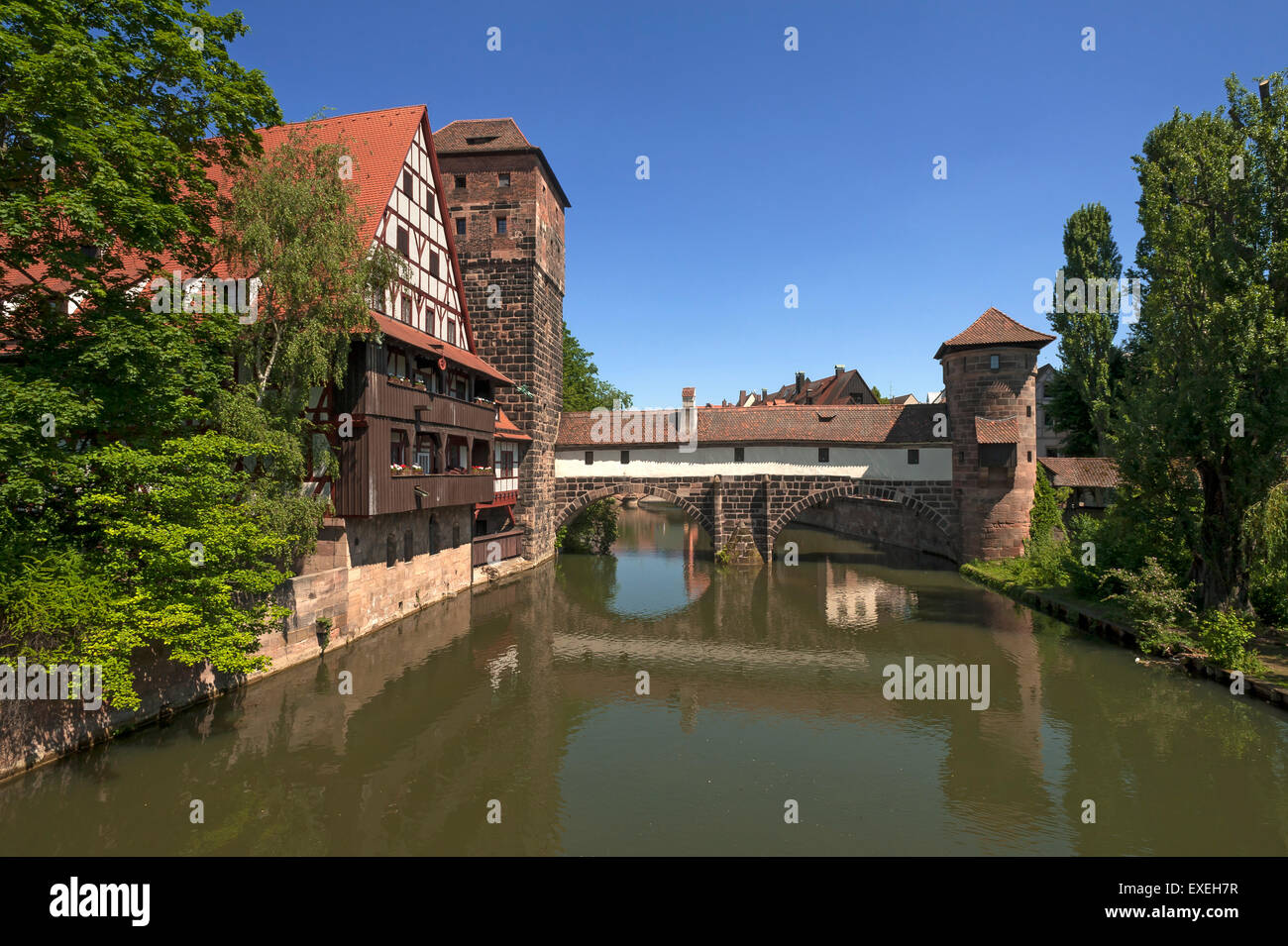 Ex Weinstadl, 1446-48 costruito come una speciale infermeria, ex water tower in medio, ex del carnefice di destra della casa Foto Stock