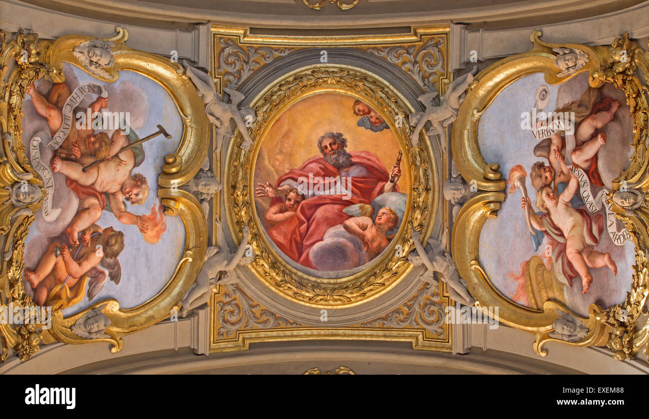 Roma - Il ceilng affresco il padre dell'eternità di Giacinto Calendrucci (1693) nella chiesa di Santa Maria in Traspontina Foto Stock