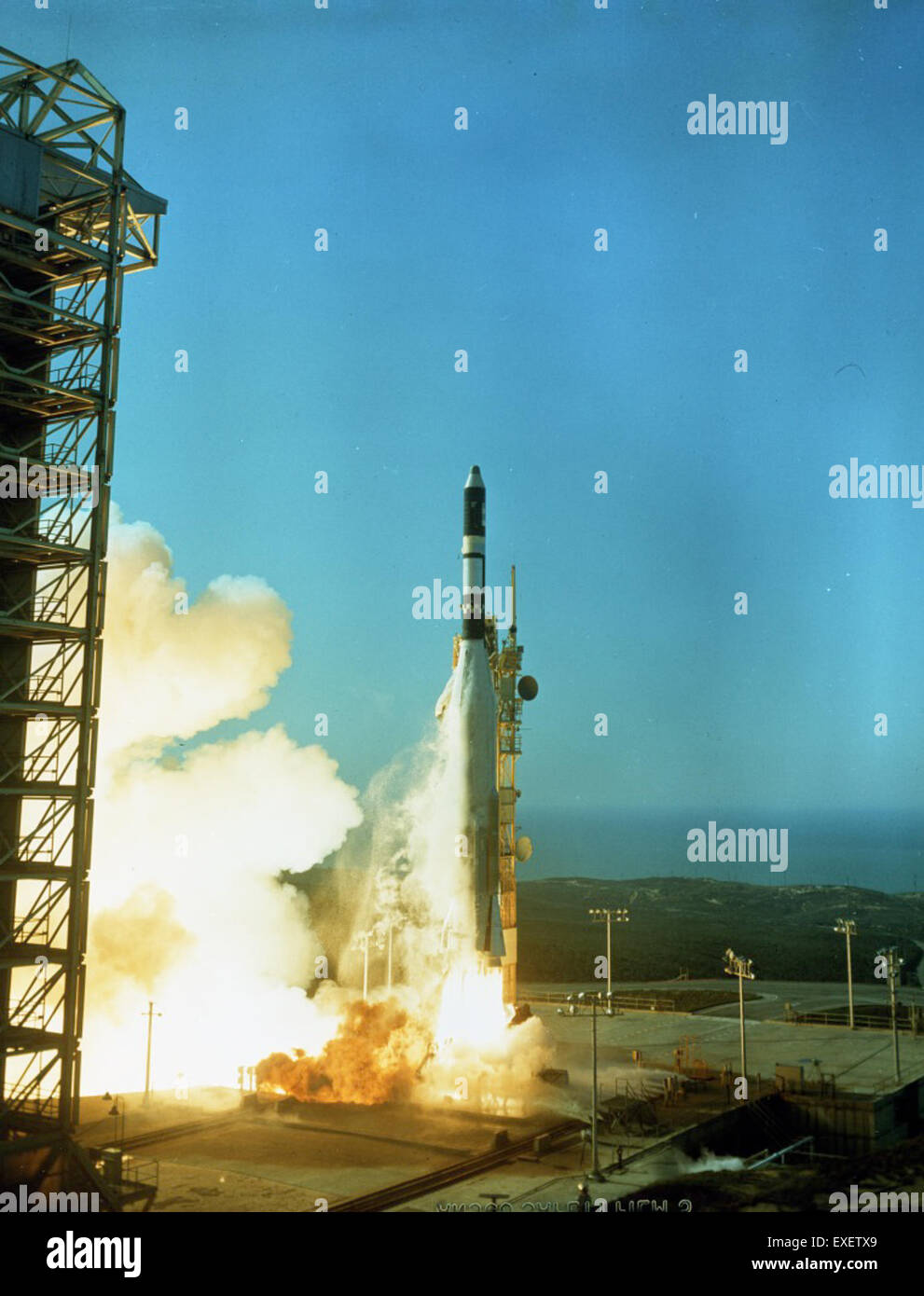 Lunar Orbiter III - Dettagli: Lift-off di Lunar Orbiter III dal complesso 13; Atlas 5803 Data: 02/05/1967 Foto Stock