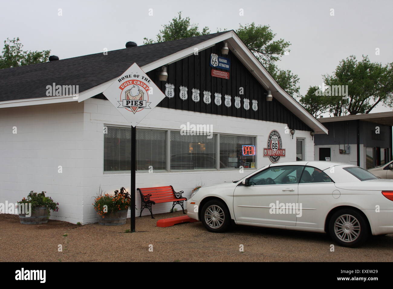 Punto mediano cafe sul percorso 66 in Adrian Texas USA Foto Stock