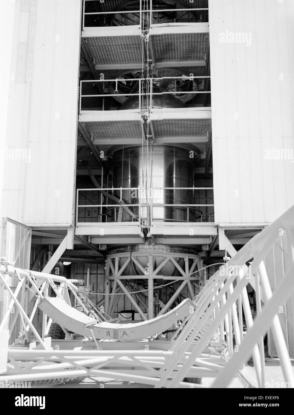 Il Centaur Tank test, il 22 giugno 1959, faceva parte di una serie di valutazioni per valutare le prestazioni dei sistemi di lancio Centaur per l'esplorazione spaziale. Il test prevedeva test di pressione idraulica per garantire l'affidabilità operativa per i lanci futuri. Foto Stock