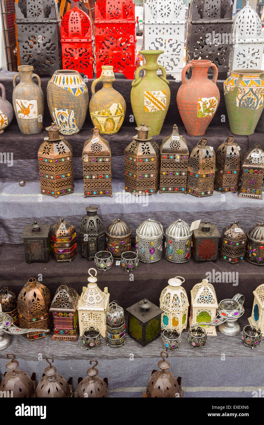 Arab vecchi vasi e lampade Foto Stock