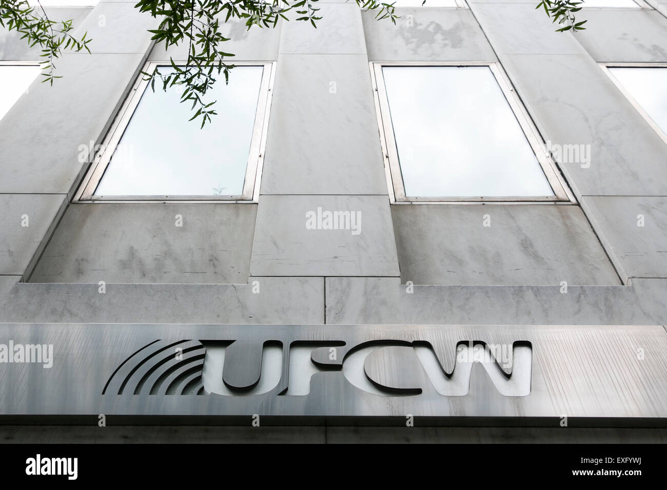 Un logo segno al di fuori della sede del Regno alimentare e commerciale lavoratori Unione Internazionale (UFCW) in Washington, D.C. Foto Stock