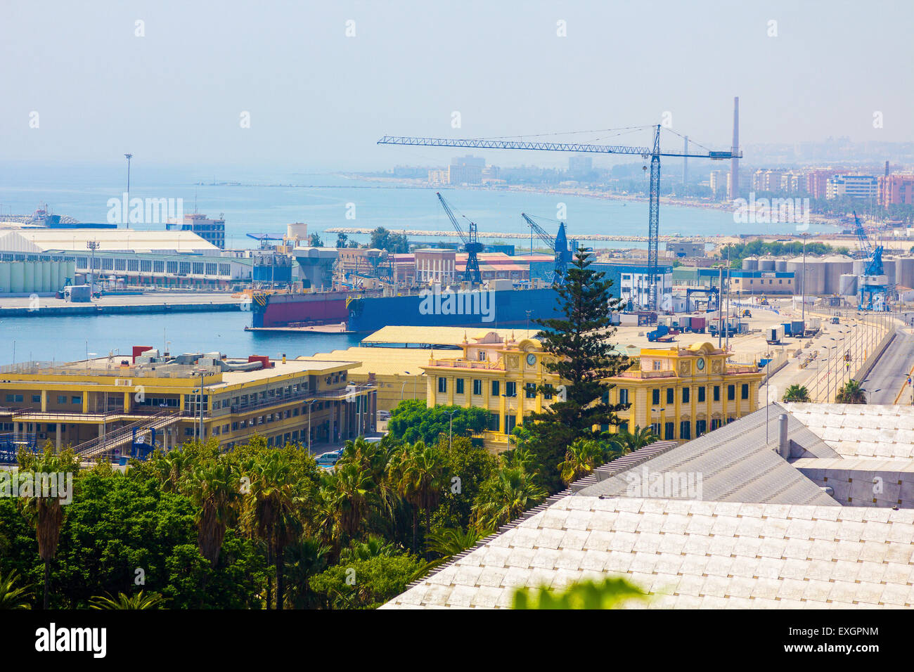 Banchina di carico nella città di Malaga, Spagna Foto Stock
