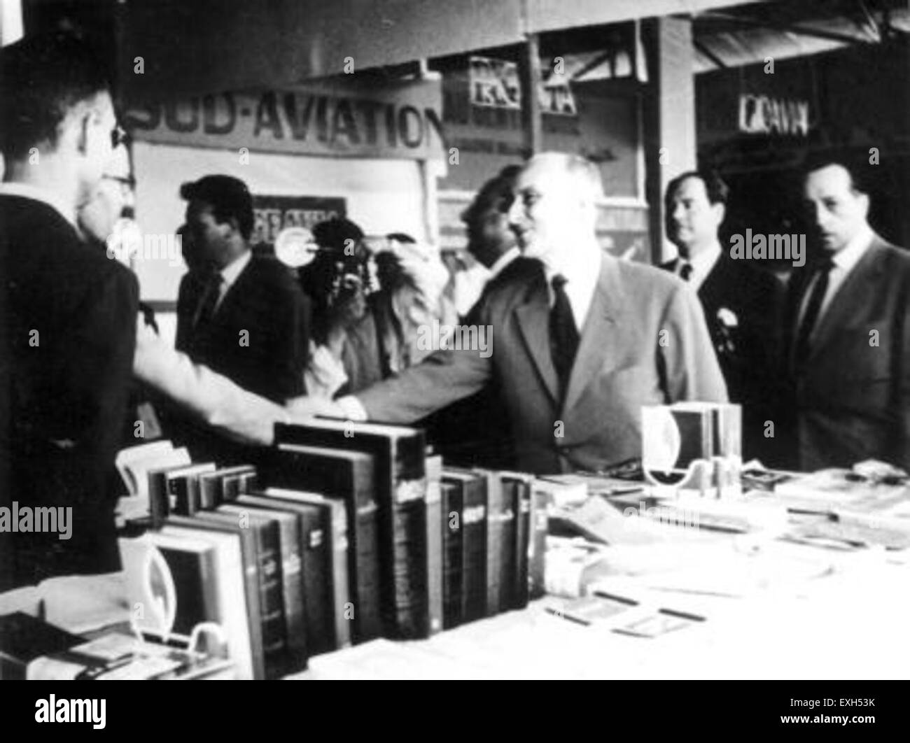 Uno stand biblico in Algeria, istituito dal Consiglio mennonita delle missioni, mette in evidenza gli sforzi compiuti per sensibilizzare i religiosi. Lo stand simboleggia l'impegno dei missionari mennoniti a diffondere la fede cristiana in Algeria. Foto Stock