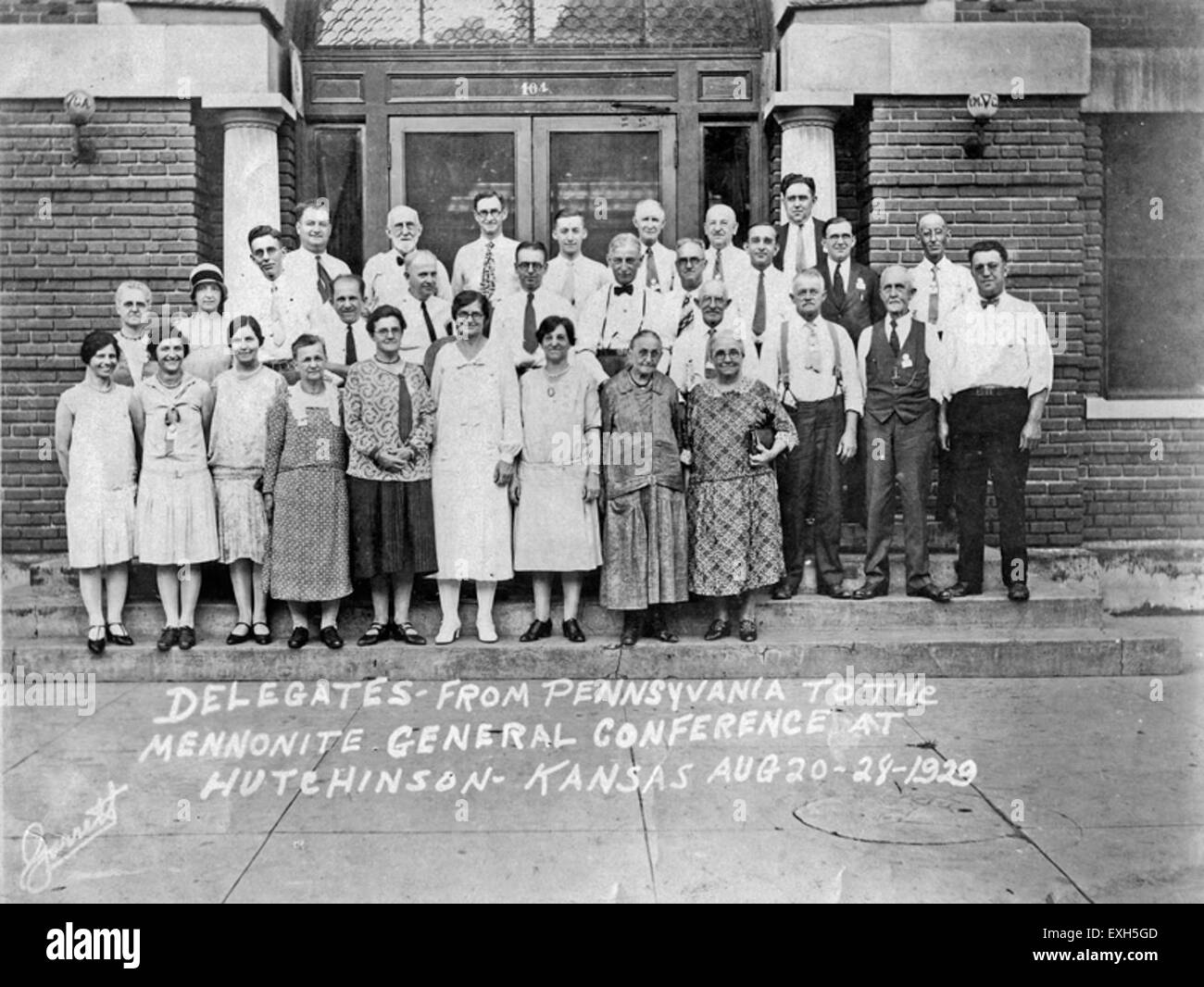 La Conferenza generale della Chiesa mennonita del 1929 fu un evento chiave in cui i leader si incontrarono per discutere importanti questioni ecclesiastiche e la futura direzione della comunità mennonita. Foto Stock