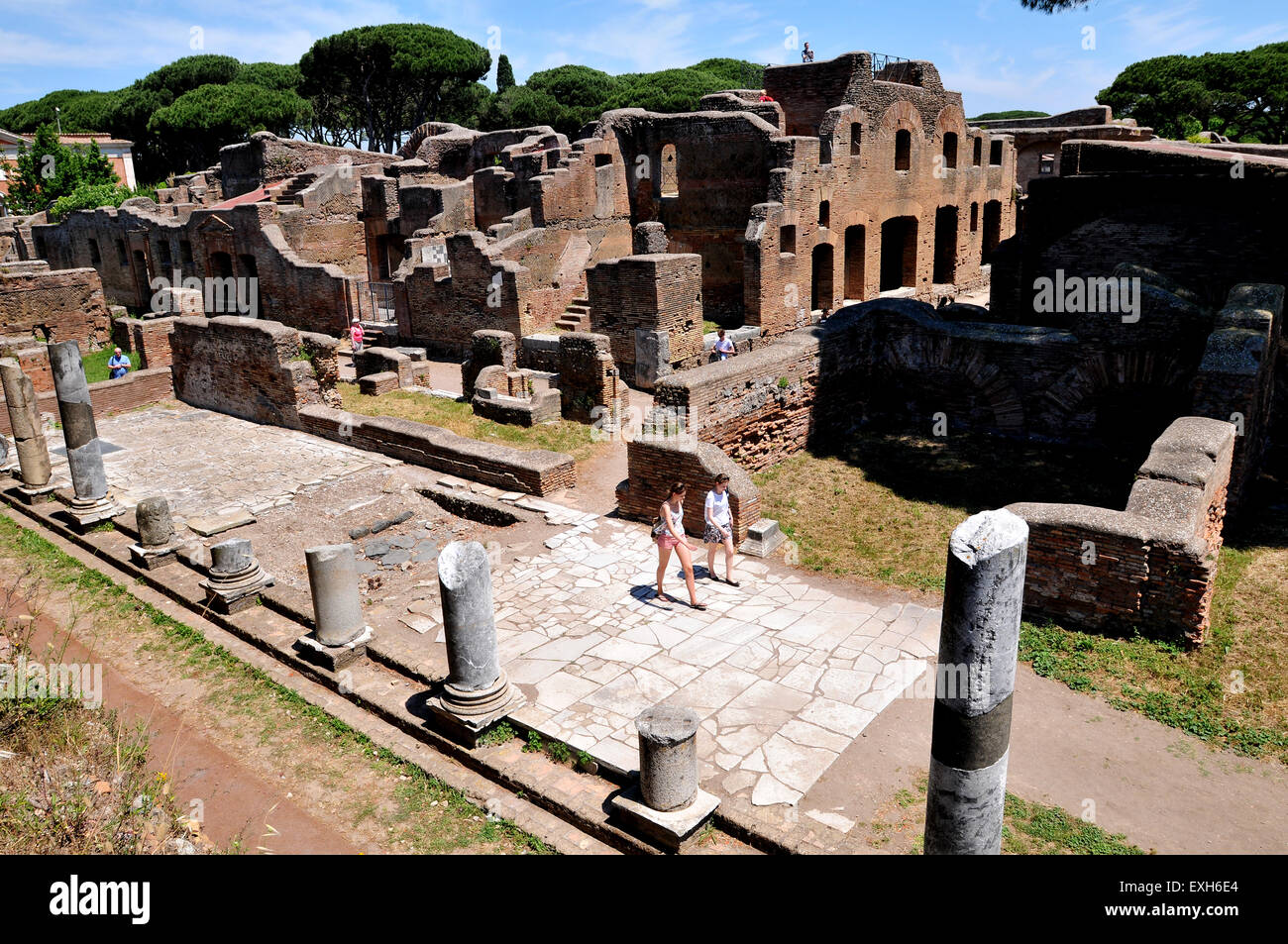 Vista degli scavi di Ostia Antica, il porto antico di Roma Italia. Foto di Paolo Heyes, martedì 2 giugno 2015. Foto Stock