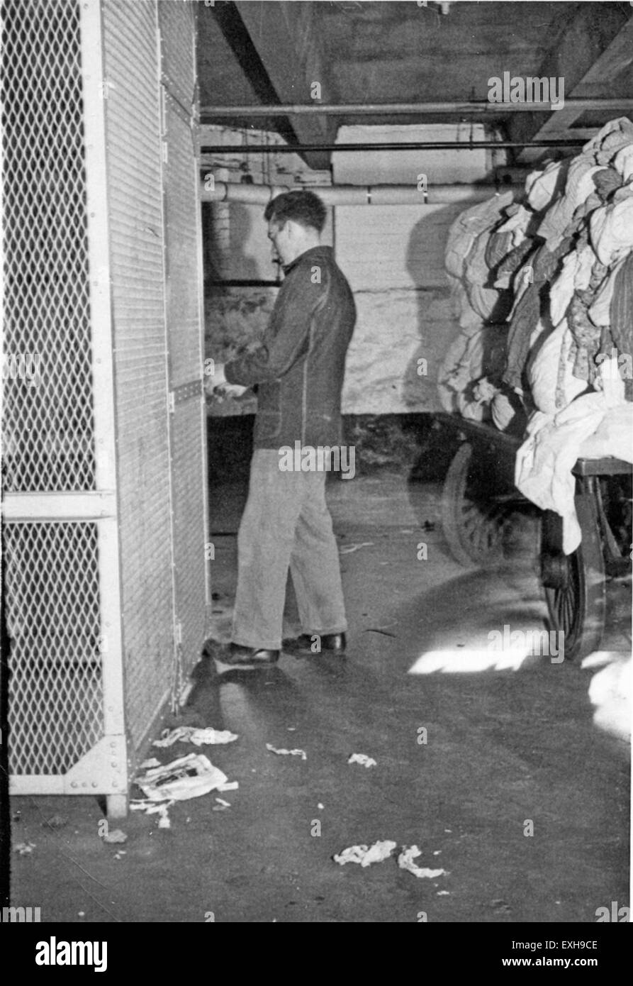 La Chiesa mennonita di Creston, un'istituzione chiave per il culto e la comunità mennonita, funge da centro per la crescita spirituale e la vita congregazionale a Creston. Foto Stock
