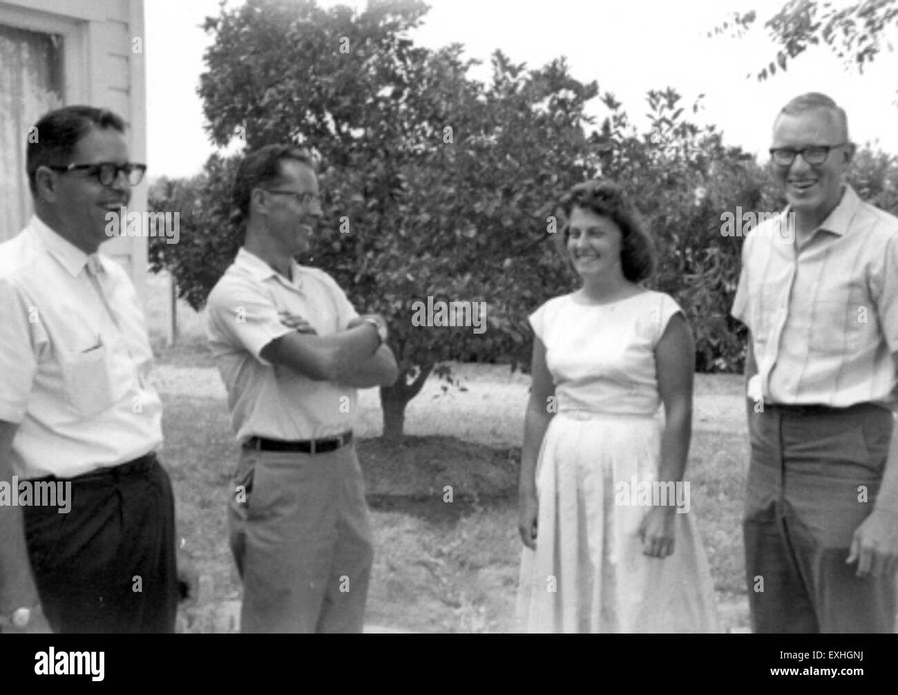 Fotografia che raffigura i membri della Trinity Church in Surprise, Arizona, una congregazione cristiana nondenominazionale nota per il suo impegno nella comunità e la sua appartenenza diversificata. Foto Stock