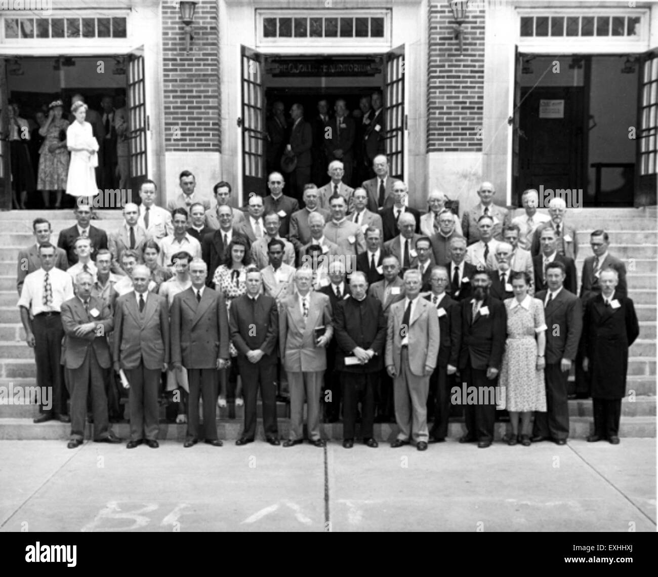 L'Assemblea della Conferenza Mondiale Mennita del 1948 si è svolta a Goshen, Indiana, concentrandosi sulla pace e sulla non violenza tra i Menniti, riflettendo i loro valori fondamentali di giustizia sociale e unità. Foto Stock