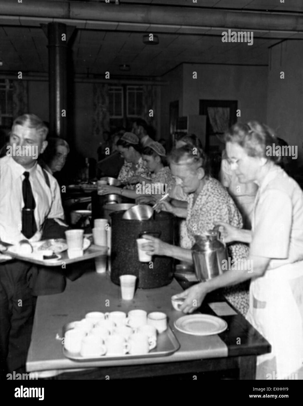 L'Assemblea della Conferenza Mondiale mennonita del 1948 a Goshen, Newton, negli Stati Uniti, segnò un significativo raduno per la comunità mennonita. Ha riunito mennoniti di vari paesi per discutere di fede e comunità. Foto Stock