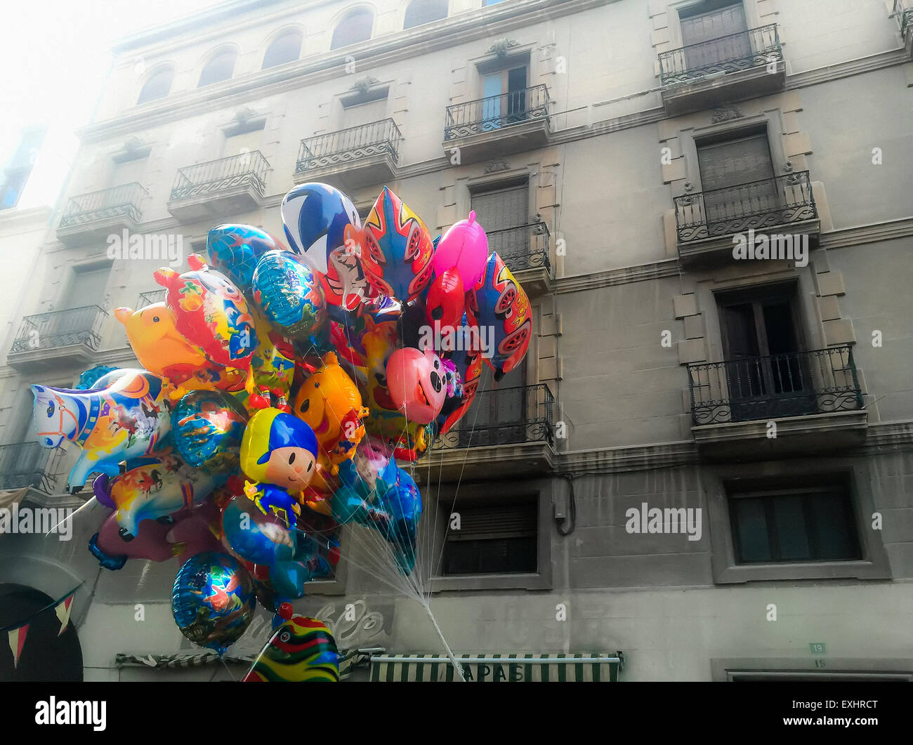 Palloni di elio per la vendita, Alicante, Spagna Foto Stock