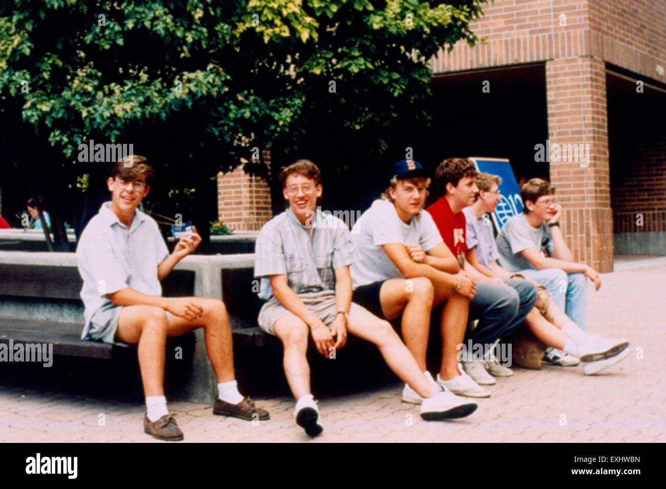 La Youth Mennonite World Conference di Winnipeg, Manitoba, Canada, ha riunito giovani provenienti da tutto il mondo per impegnarsi in discussioni, scambi culturali e attività spirituali. Questo evento mette in evidenza il ruolo dei giovani nella comunità mennonita. Foto Stock