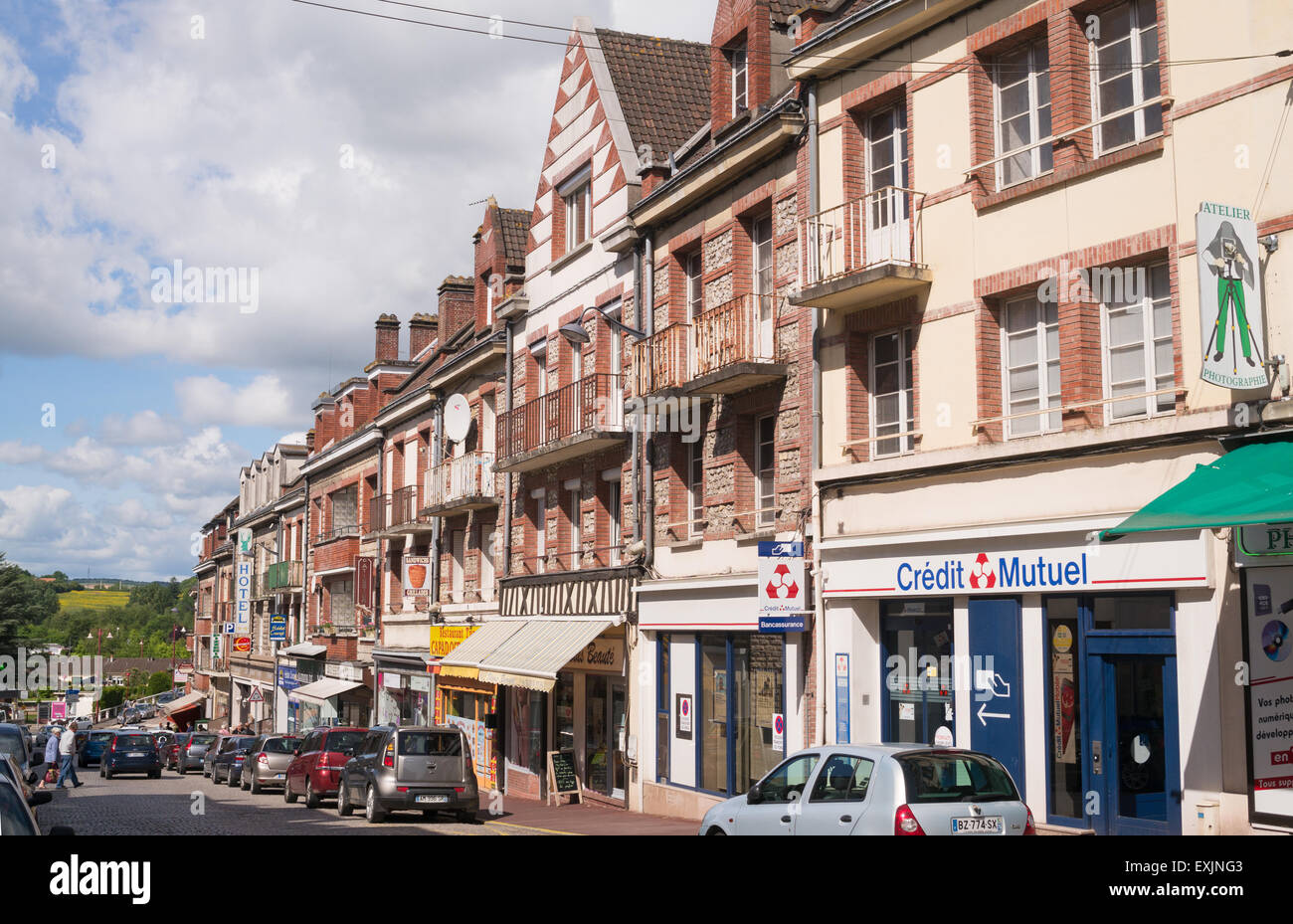 Street (Grande Rue Fausse Porte ) in Neufchatel en Bray, Seine-Maritime, Normandia, Francia Foto Stock