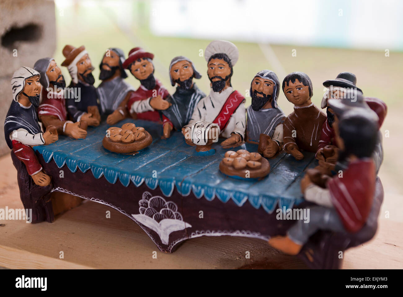 A tema cristiano Ceramica Peruviana in ceramica Foto Stock