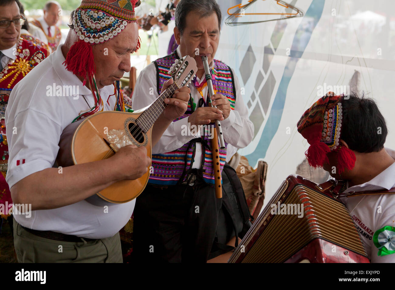 Di origine peruviana (Quechua) banda musicale Foto Stock