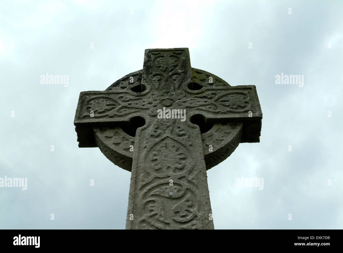 Celtic Cross sul cimitero Glasgow Scotland Regno Unito Europa Foto Stock