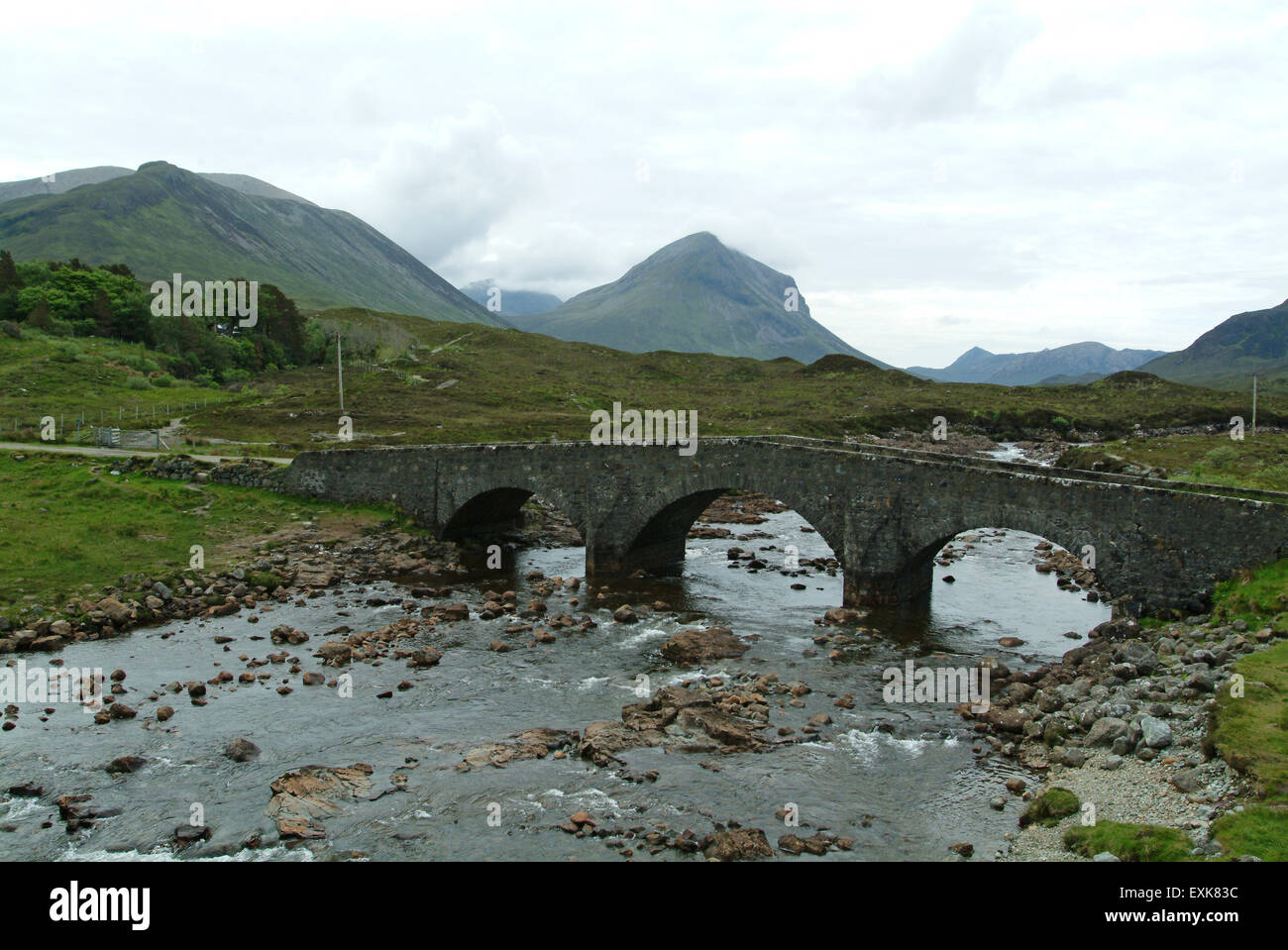 Sligachan bridge e le montagne Cuillin, Nothern Ebridi Interne, Isola di Skye in Scozia UK Europa Foto Stock