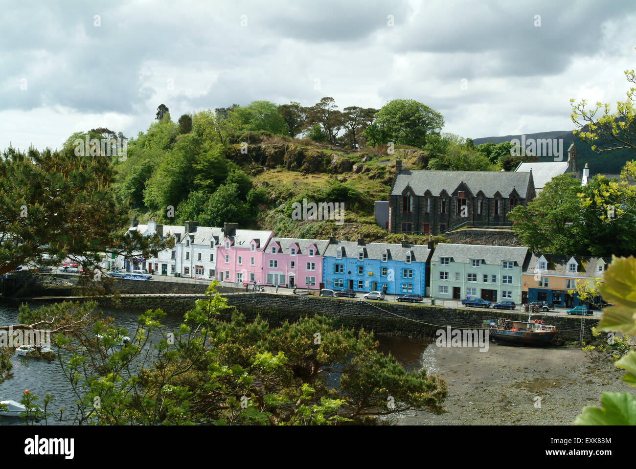 Villaggio Portree, Isola di Skye, Ebridi, Scotland, Regno Unito, Europa Foto Stock