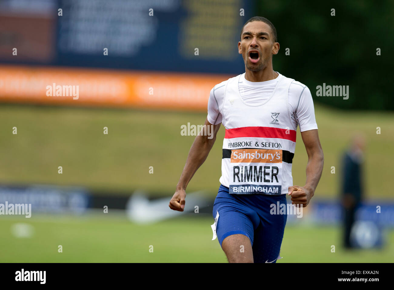 Michael RIMMER Uomini 800m Final 2014 Sainsbury's del Campionato Britannico Birmingham Alexander Stadium Regno Unito Foto Stock