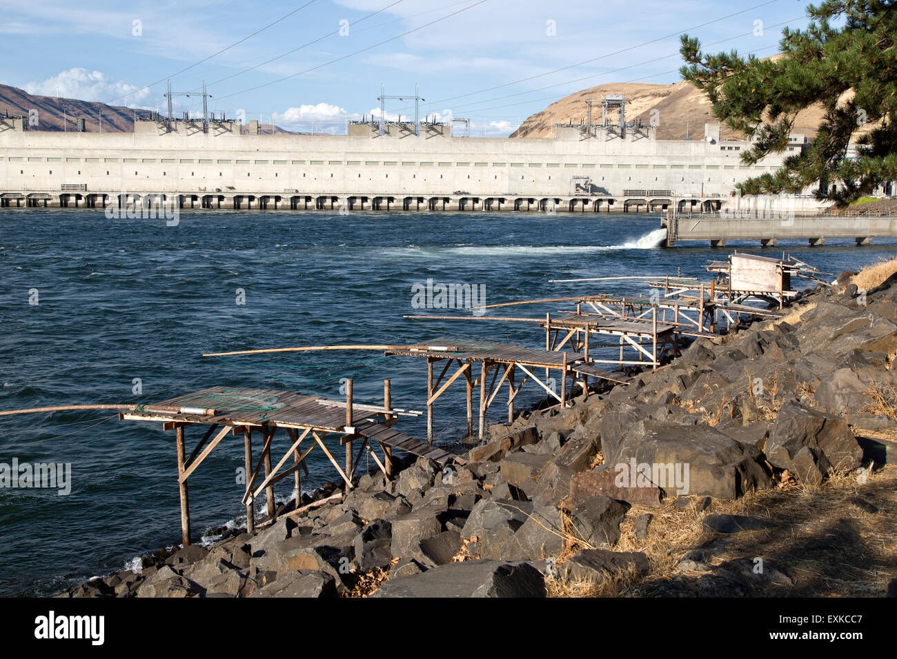 Nativi americani piattaforme di pesca, con pesce Lader (estrema destra), John giorno Dam. Foto Stock