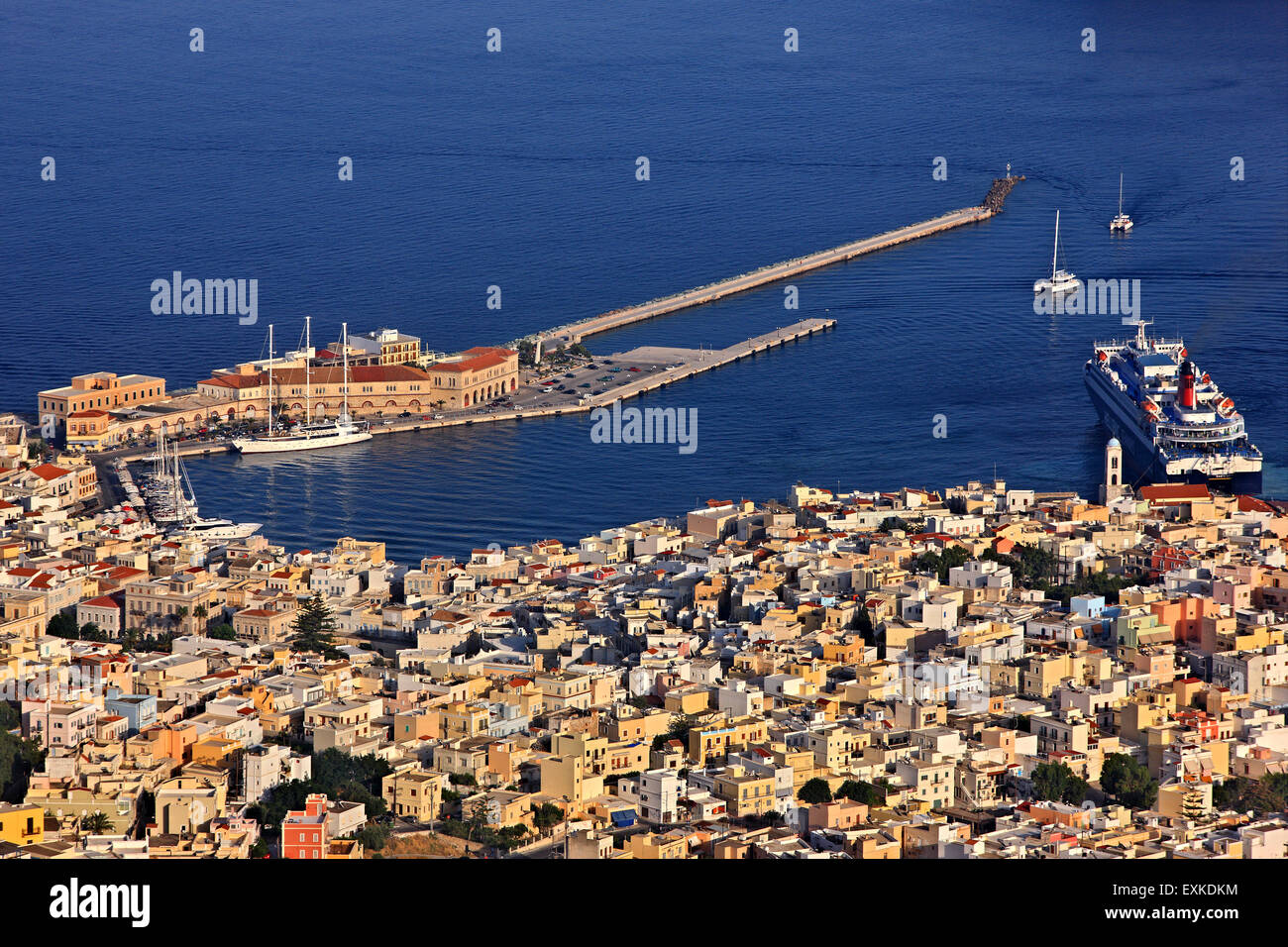 Vista panoramica del porto di Ermoupolis Syros Island, Cicladi Mar Egeo, Grecia. Foto Stock