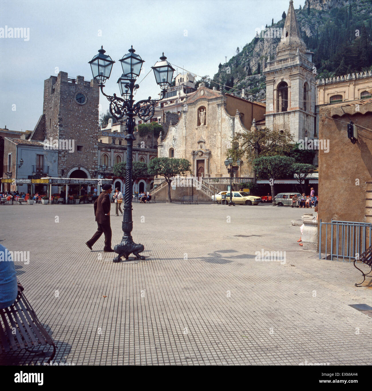 Die Kirche Sant'Agostino a Taormina auf Sizilien, Italien 1970er Jahre. La chiesa di Sant'Agostino di Taormina, Sicilia, Italia degli anni settanta. Foto Stock