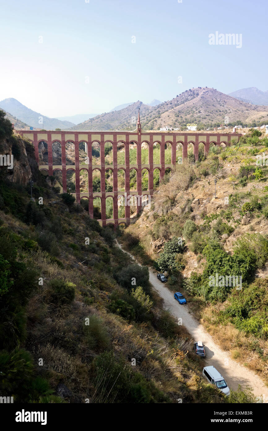 L'Aquila acquedotto, Puente del Águila, Nerja, Maro, Andalusia, Spagna Foto Stock