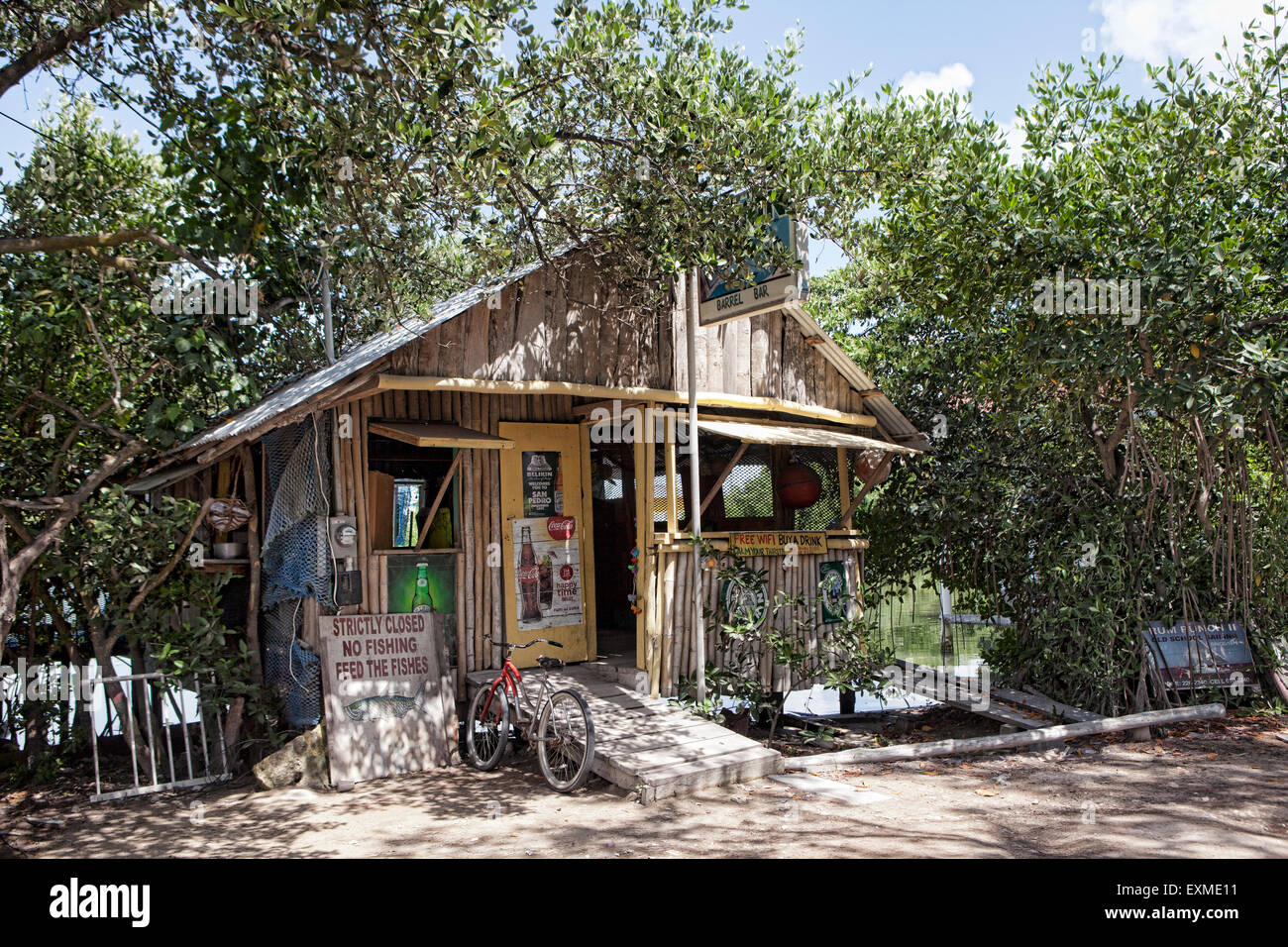 La canna Bar esterno in San Pedro, Ambergris Caye, Belize, America centrale. Foto Stock