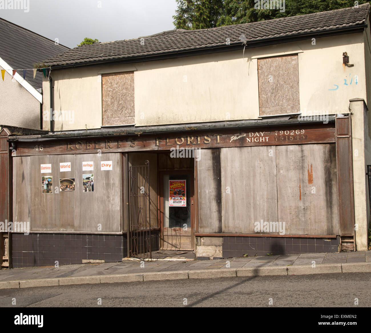 Negozio chiuso in Blaenavon città patrimonio mondiale, Lancaster, Monmouthshire, South Wales, Regno Unito Foto Stock