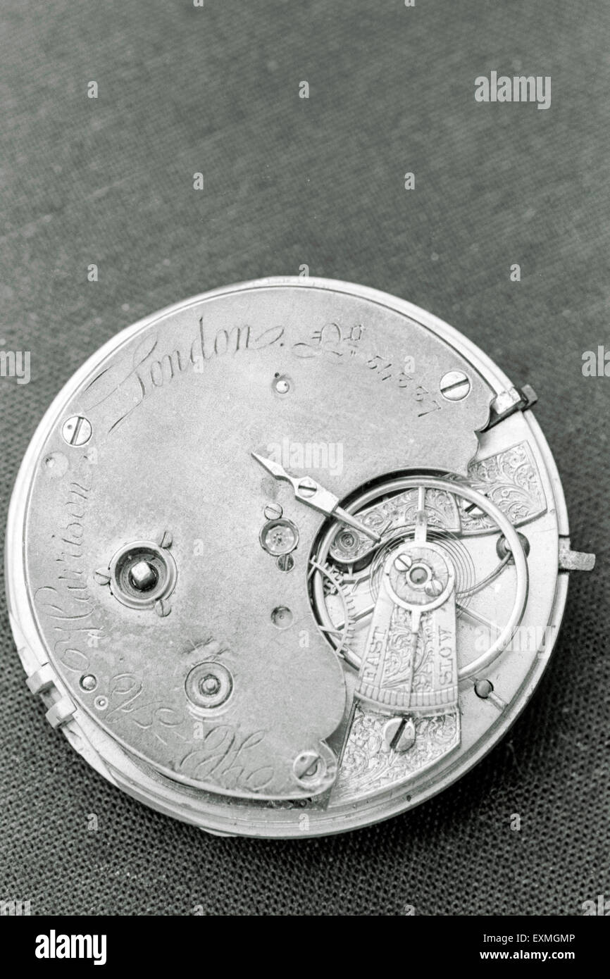 Back open Pocket Watch Antique Garrison, Londra, Inghilterra, Regno Unito, Regno Unito, vecchia immagine del 1900 vintage Foto Stock