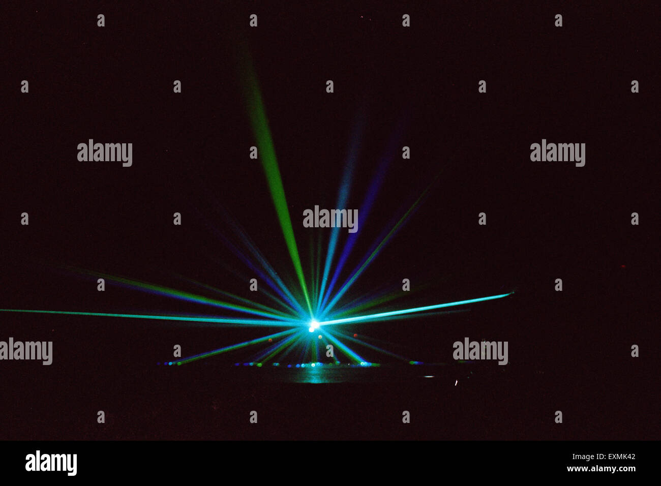 Un laser di illuminazione o di visualizzazione laser light show mumbai india Foto Stock