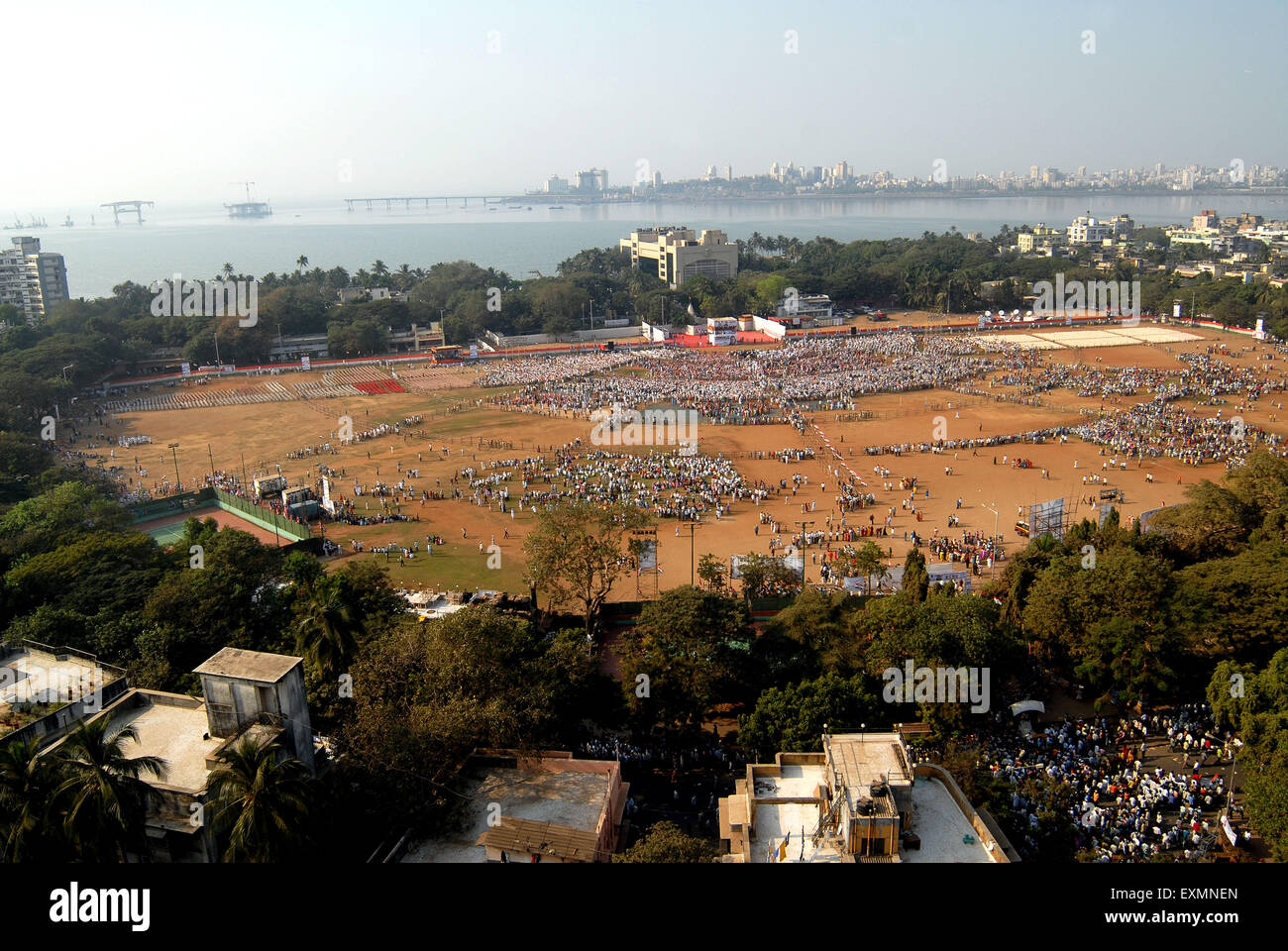 Congresso aereo di massa riunione pubblica Sonia Gandhi, Shivaji Park, Dadar, Bombay, Mumbai, Maharashtra, India, Asia Foto Stock