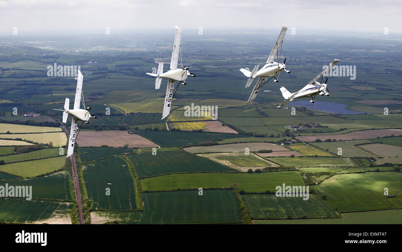 La fotografia aerea di una manovra ultraleggero, un leggero moderno aereo, su East Sussex, e il South Downs, Regno Unito Foto Stock