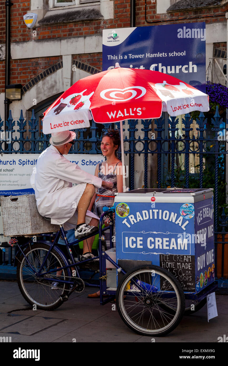 Mobile Ice Cream venditore, Brick Lane, Londra, Inghilterra Foto Stock