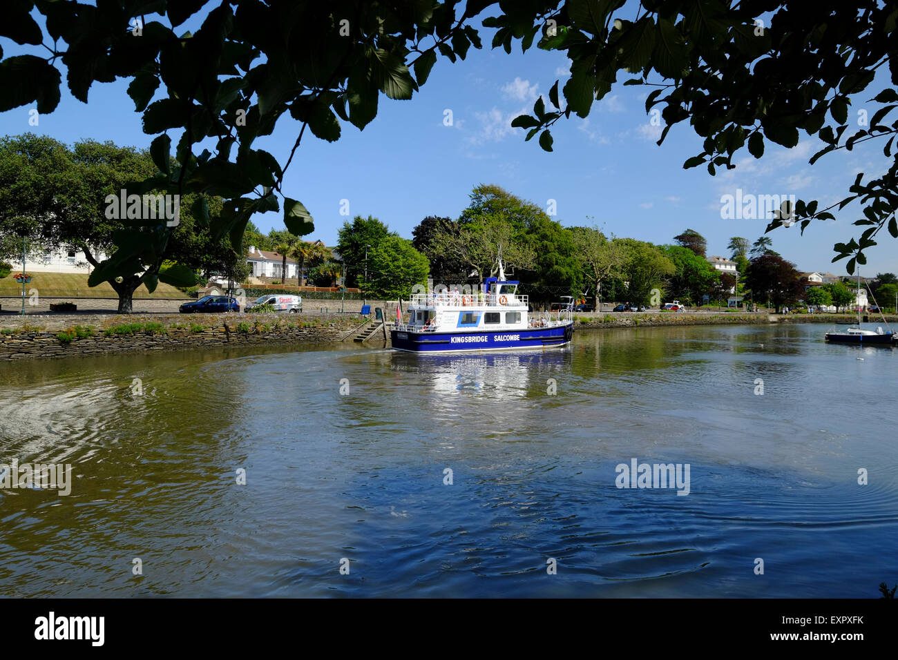 Kingsbridge, Devon, Regno Unito. Il Kingsbridge per Salcombe Traghetto in uscita Kingsbridge. Foto Stock