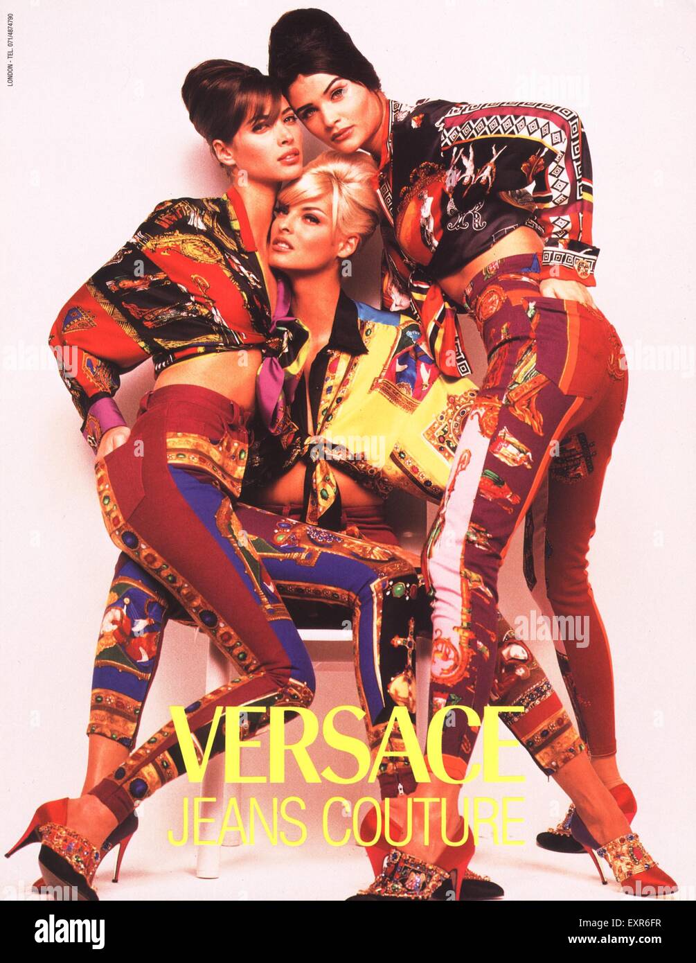 1990S UK Versace Magazine annuncio pubblicitario Foto stock - Alamy