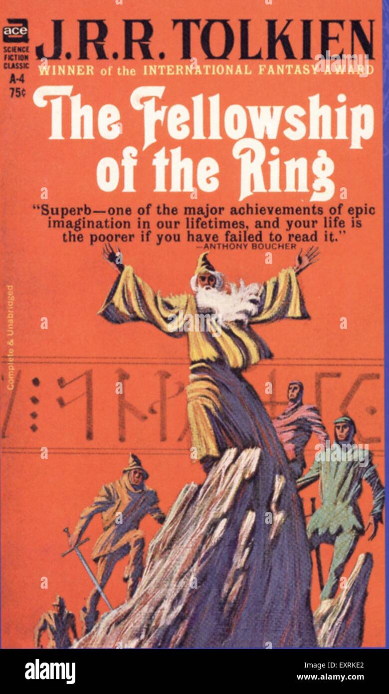 Anni Settanta USA Il signore degli anelli - La compagnia dell'anello di  J.R.R. Tolkien per la copertina del libro Foto stock - Alamy
