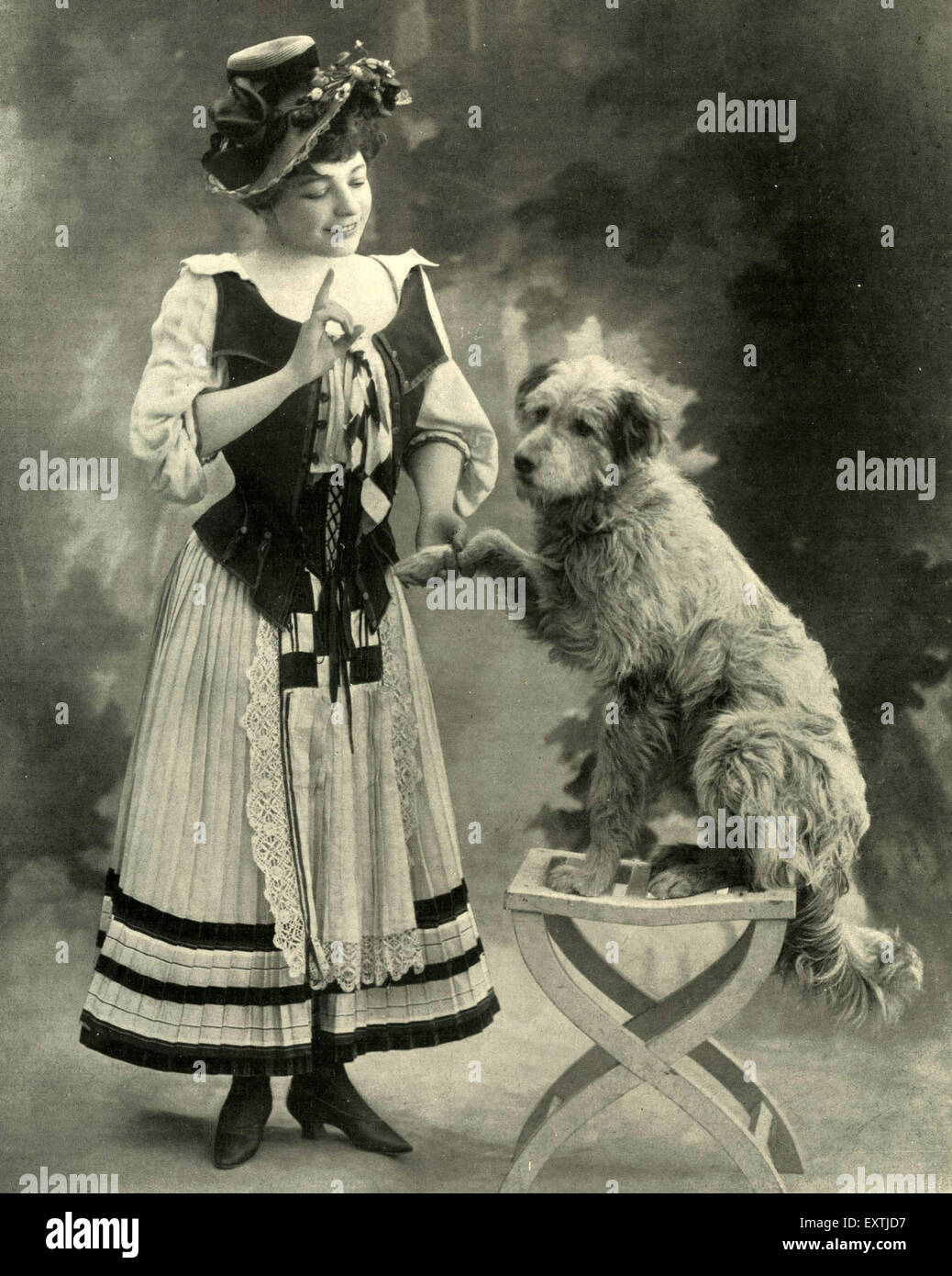 1900s France Le Theatre piastra del magazzino Foto Stock