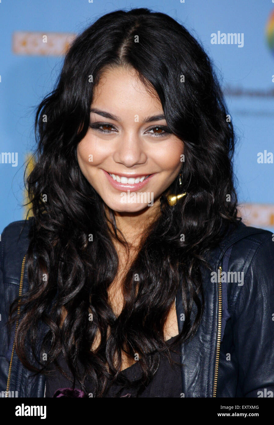 Vanessa Hudgens assiste il rilascio del DVD Premiere di 'High School Musical 2: Extended Edition". Foto Stock