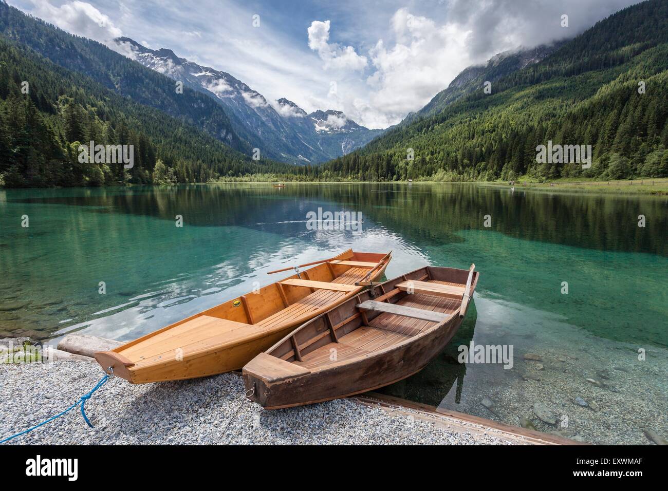 Barche a Jaegersee vicino a Kleinarl vanta in stato di Salisburgo, Austria Foto Stock