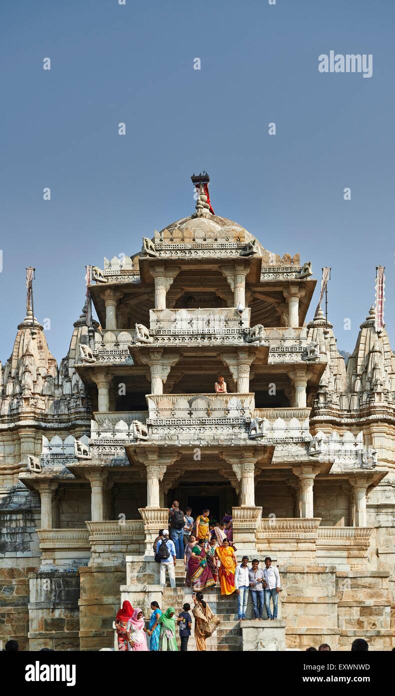 Tempio Jain realizzata in marmo bianco, Ranakpur, Rajasthan, India Foto Stock