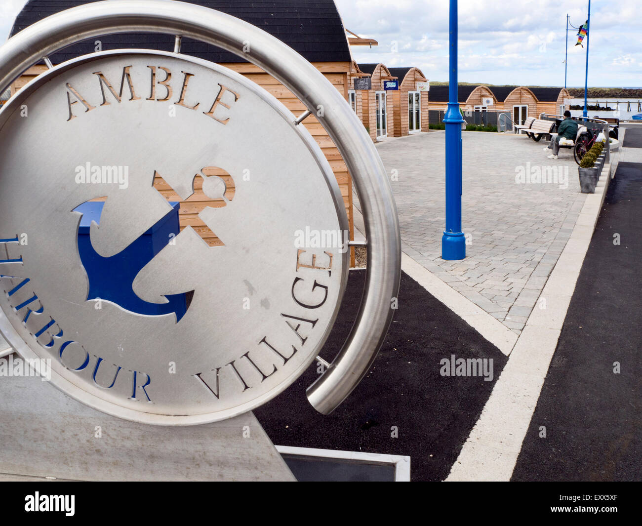Cialde di Retail a camminare Harbour Village camminare sul mare Northumberland Inghilterra Foto Stock