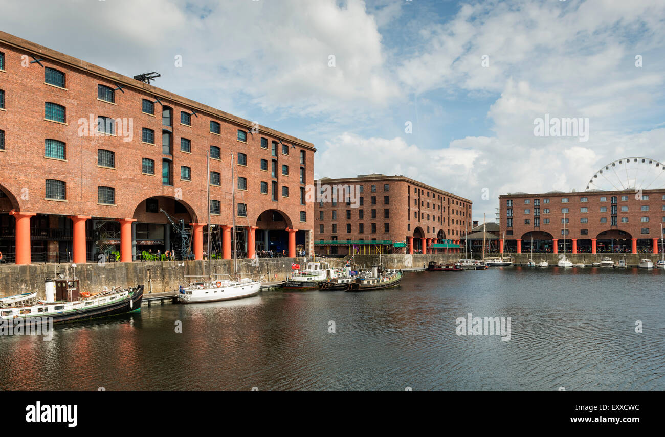 Liverpool, appartamenti a Albert Dock, Inghilterra, Regno Unito Foto Stock