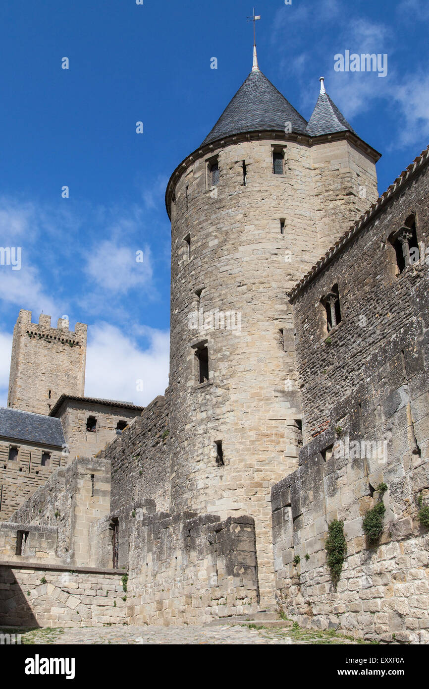 Tour de la giustizia, Cite di Carcassonne, Languedoc-Roussillon, Francia. Foto Stock