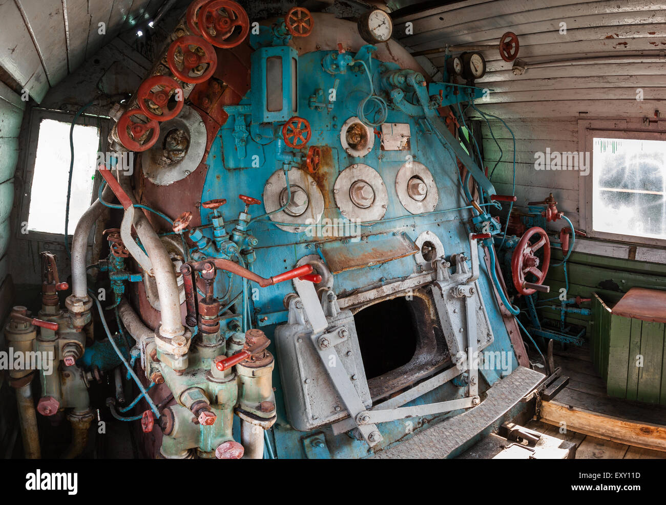 Frammento della camera del motore su una vecchia locomotiva a vapore Foto Stock