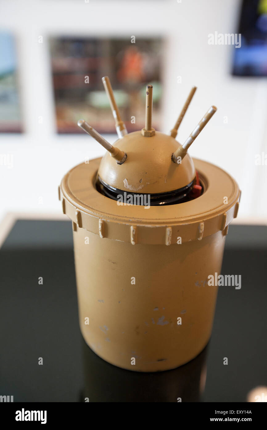NEW YORK - 27 Maggio 2015: una miniera di delimitazione è un mine anti-progettati per essere utilizzati in aree aperte. Quando scattati una piccola prop Foto Stock