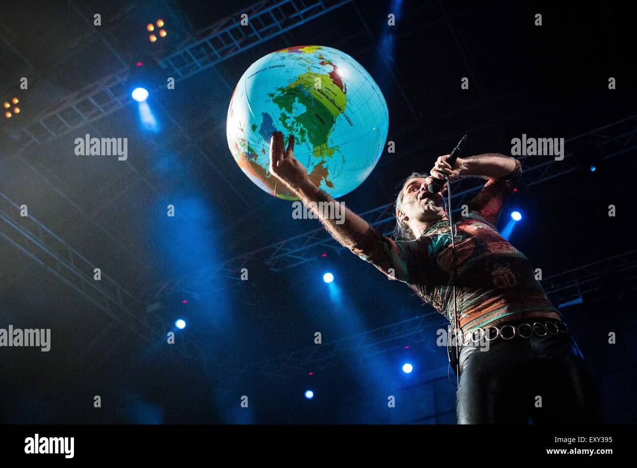 Milano, Italia. 17 Luglio, 2015. Litfiba eseguire live al carroponte Milano Italia Credito: Roberto Finizio/Alamy Live News Foto Stock