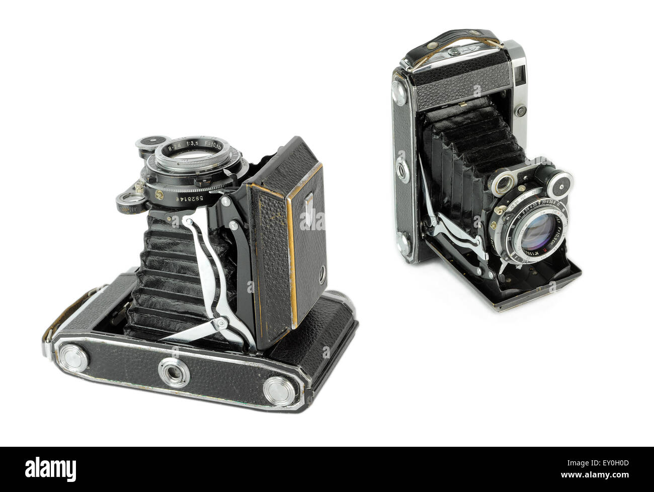 Molto vecchio medio formato portatile pieghevole vintage fotocamera a pellicola Foto Stock