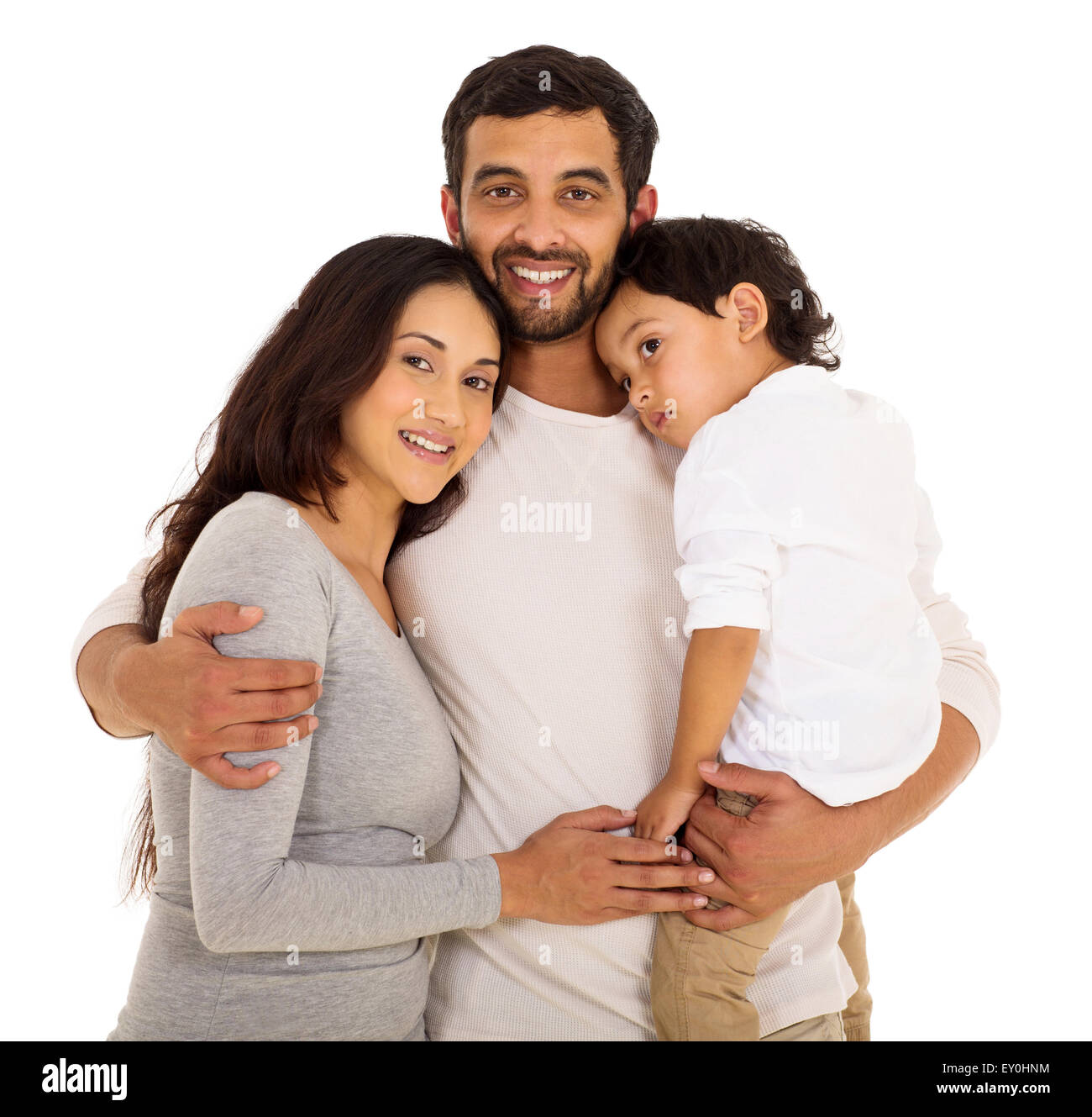 Ritratto di giovane famiglia indiana su bianco Foto Stock